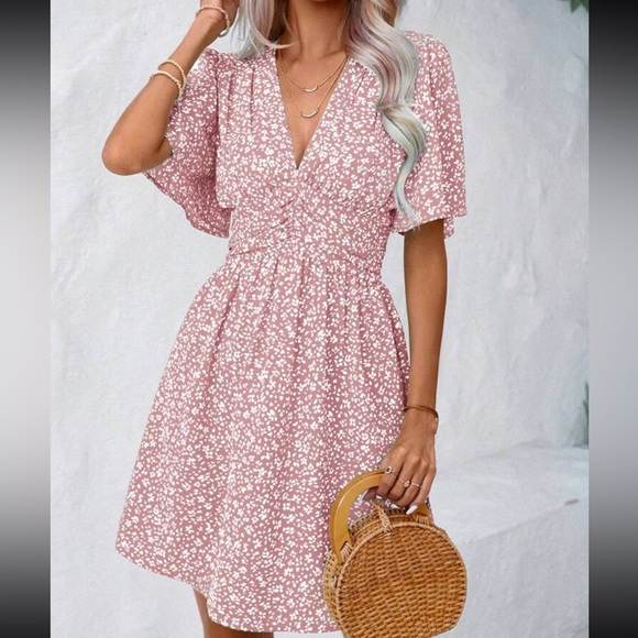 Boho floral print butterfly sleeve mini dress - Picture 12 of 13